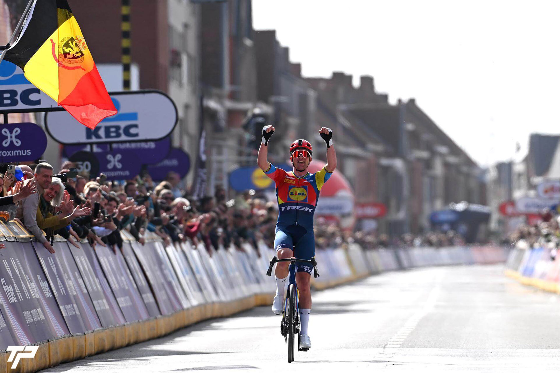 Gent–Wevelgem 2025: total dominance on the cobblestones